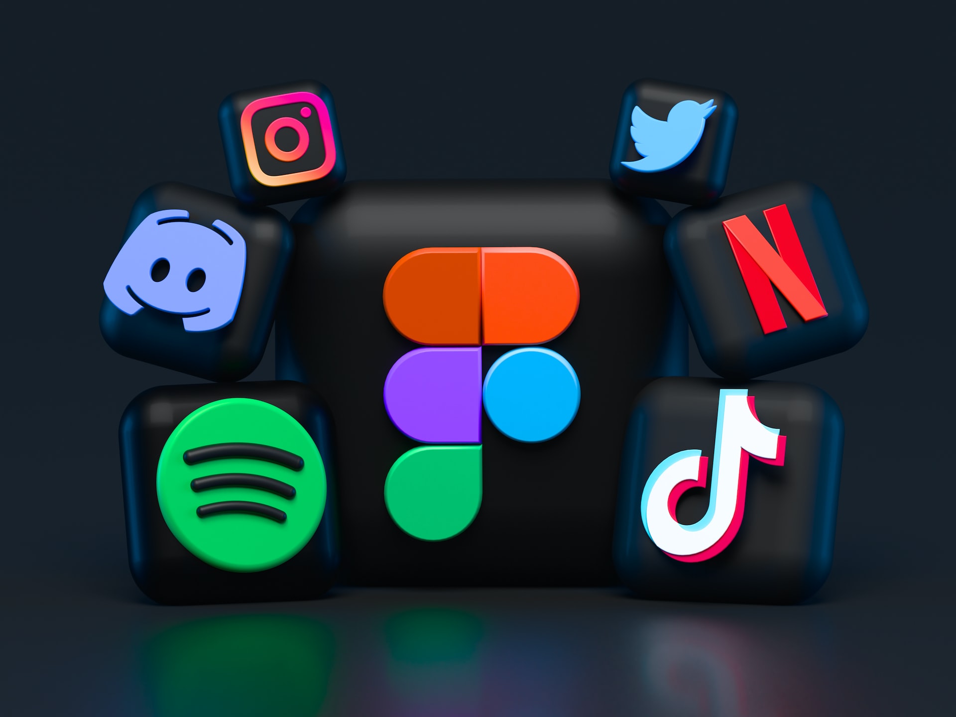 Una imagen de portada de ejemplo que muestra logos de algunas redes sociales populares.